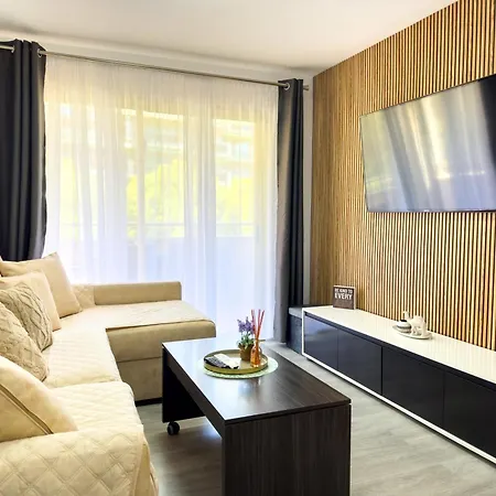 Rentalmar Marathon Apartment *